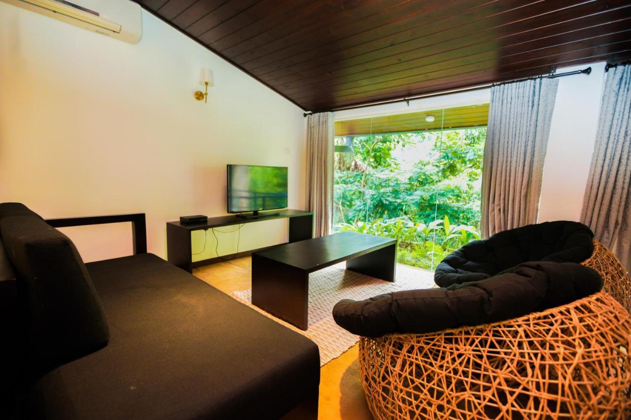 Villa Lé Maas Tota Koslanda Esterno foto